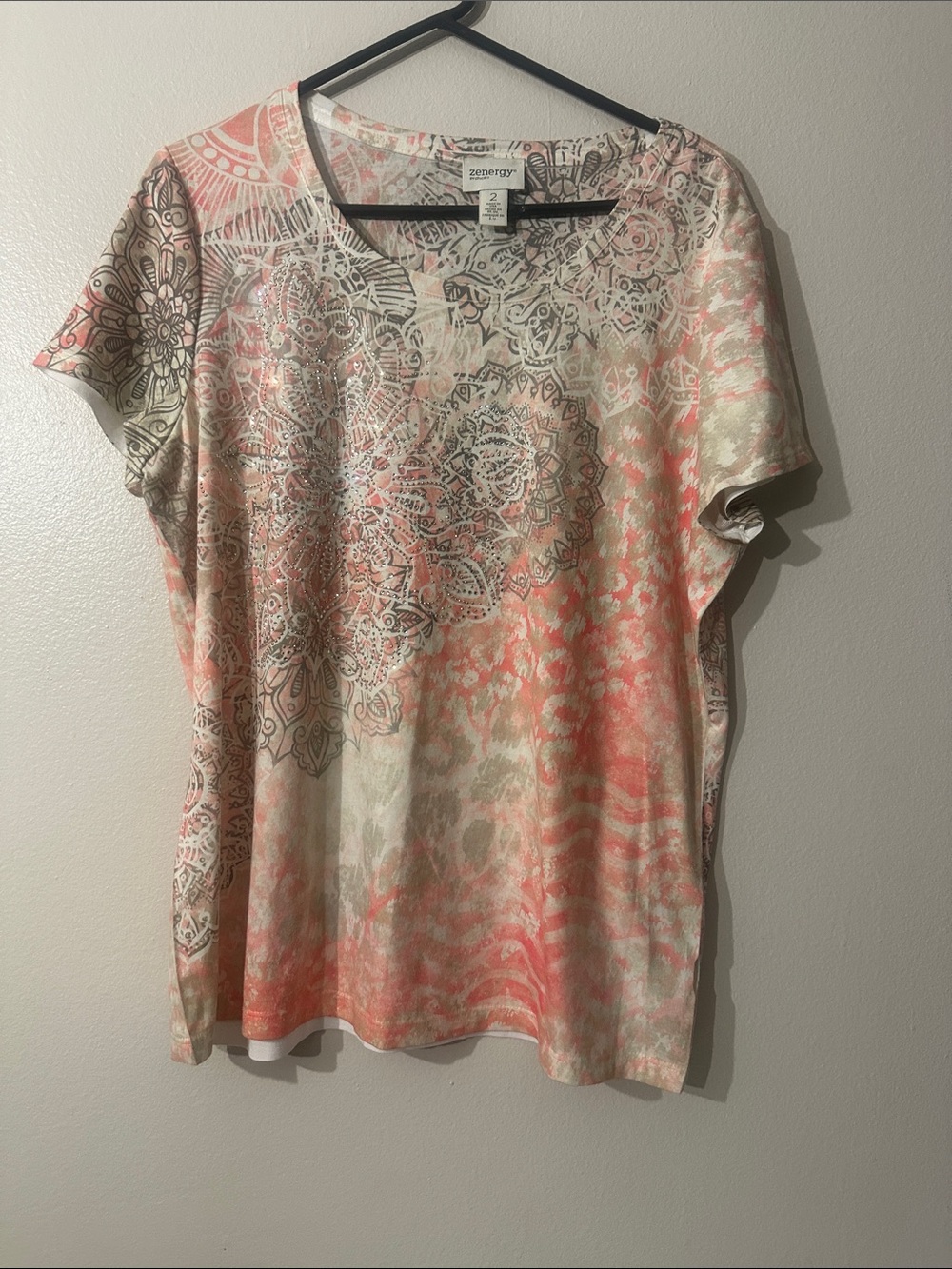 Boho Y2K zenergy by Chico’s Women's Coral Paisley Short-Sleeve Tee Sz 2